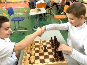 Соревнований по шашкам и шахматам